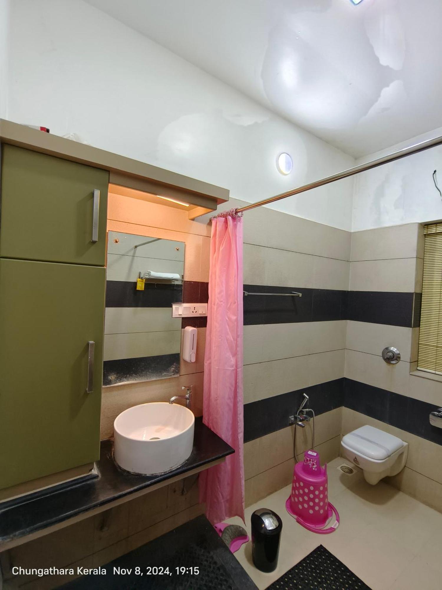 Swasth The Riviera Lovedale Nilambur Bilik gambar